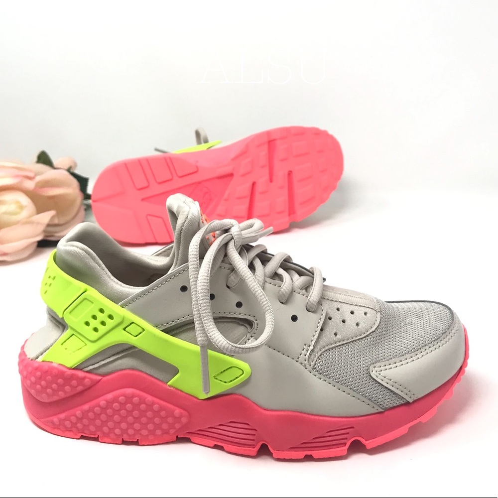 Nike Air Huarache Run Desert Sand W AUTHENTIC - Picture 5 of 8